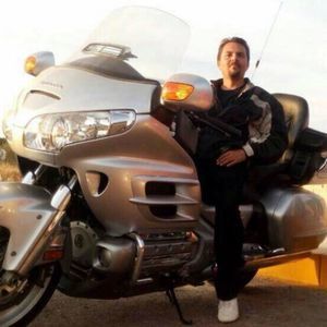 Meet your Posher, Carlos